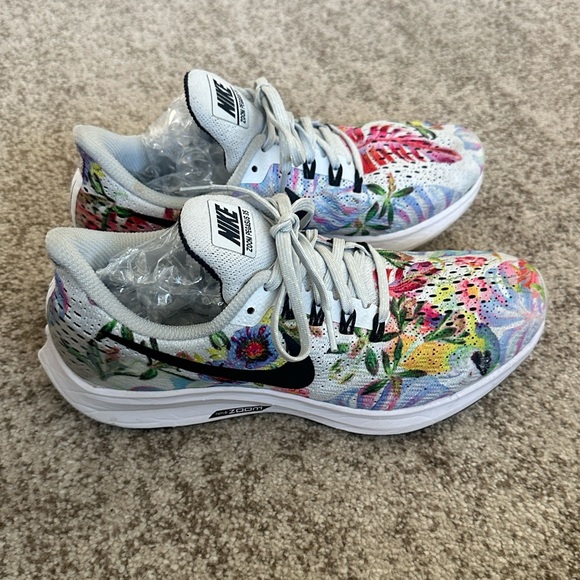 Nike Air Zoom Pegasus 35 White Floral (Women's) 7.5 - Picture 2 of 8